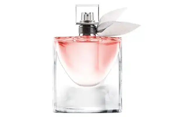 Lancome La Vie Est Belle perfume spray bottle for girlfriend. 